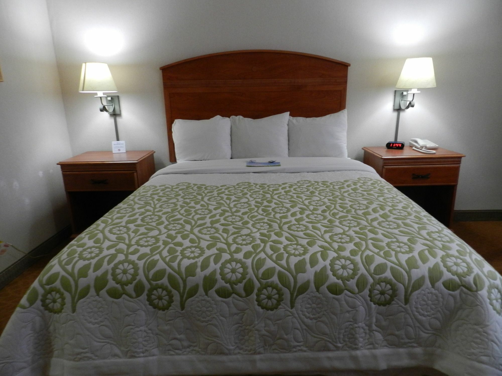 Hotel Clarion Pointe Rhinelander Downtown Zewnętrze zdjęcie